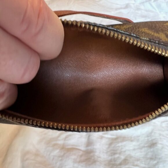 Louis Vuitton Vintage Monogrammed Mini Papillon - Picture 8 of 11